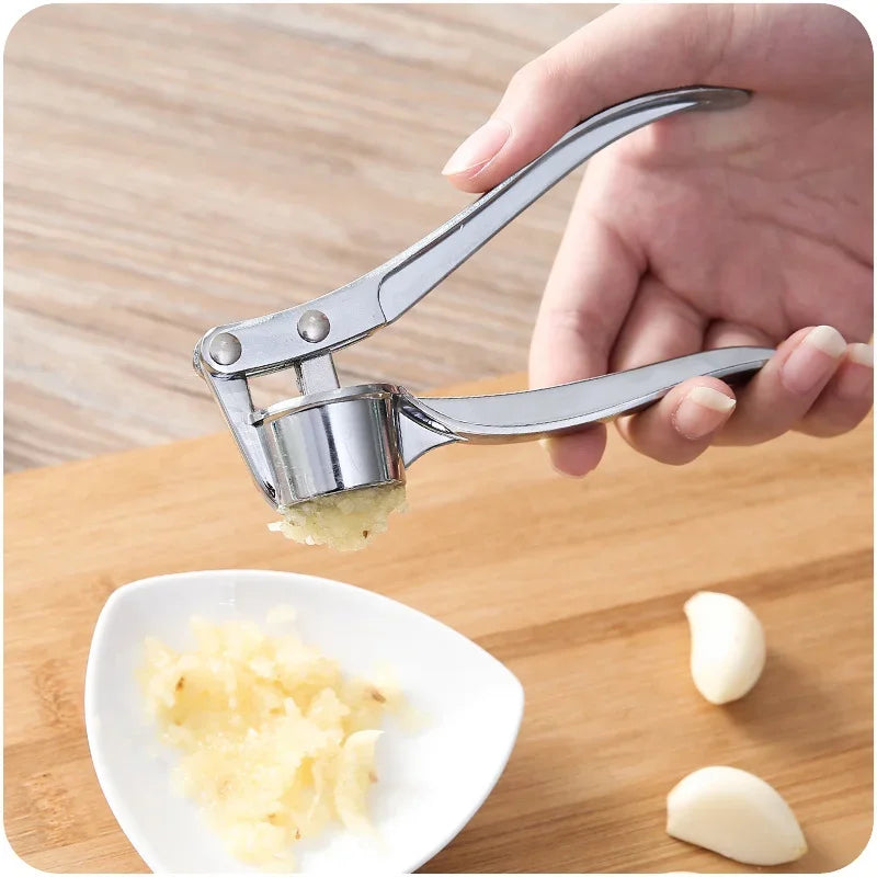 Kitchen Garlic Crusher - Stainless Steel Squeezer & Grinder