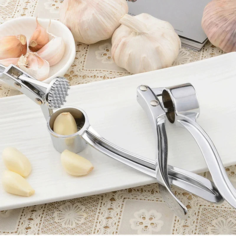 Kitchen Garlic Crusher - Stainless Steel Squeezer & Grinder